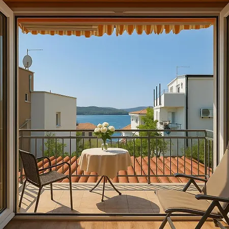 Blue Orange Trogir