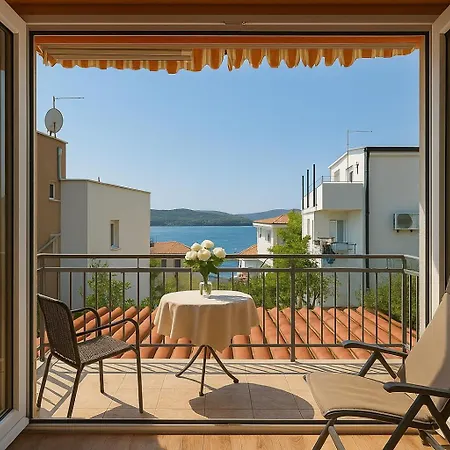 Blue Orange Trogir